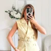 BLAZER SANS MANCHE AVEC CEINTURE JAUNE