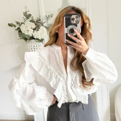 BLOUSE BLANCHE VOLANTS