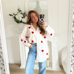 CHEMISE BLANCHE OVERSIZE COEURS ROUGES