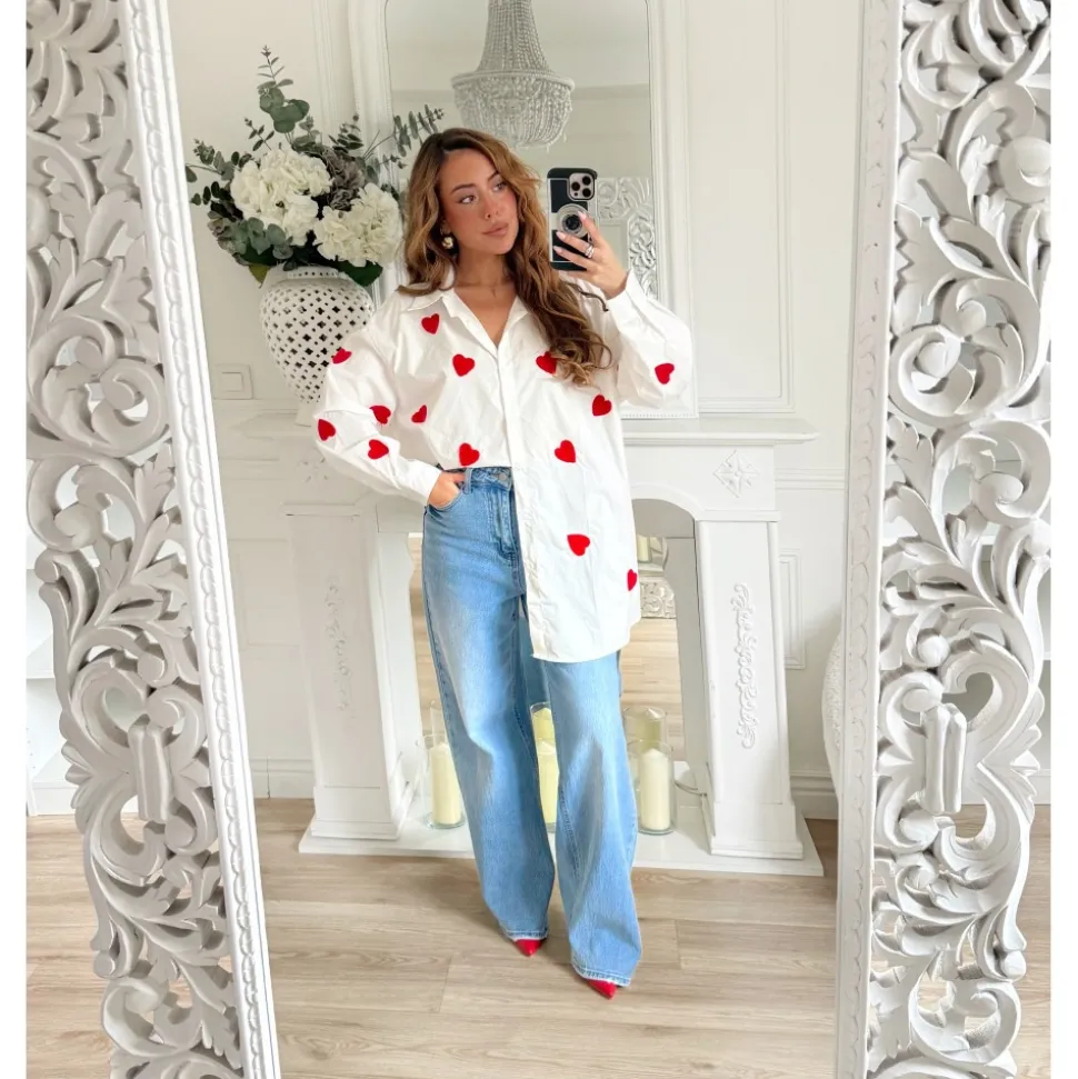 CHEMISE BLANCHE OVERSIZE COEURS ROUGES