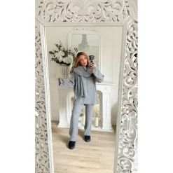 ENSEMBLE PANTALON PULL ET ÉCHARPE TORSADÉ GRIS EMMA
