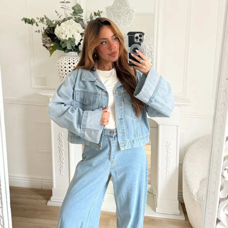 ENSEMBLE VESTE ET PANTALON EN JEAN