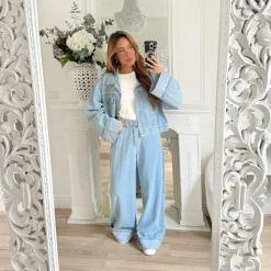 ENSEMBLE VESTE ET PANTALON EN JEAN