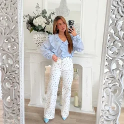 JEAN BLANC FLEURS BLEUES COUPE DROITE