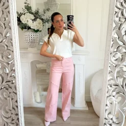 JEAN PINK CLOUTÉ COUPE DROITE