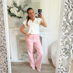 JEAN PINK CLOUTÉ COUPE DROITE