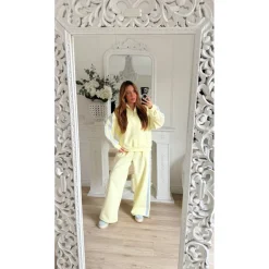 JOGGING JAUNE BANDES BLEUES INÉS