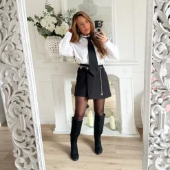 JUPE SHORT BLACK AVEC CEINTURE MARIANNE