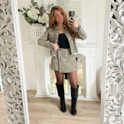 JUPE SHORT EN JEAN LÉOPARD