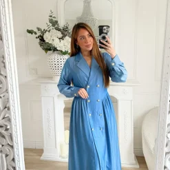 LONGUE ROBE DENIM OFFICIER BOUTONS DORÉS