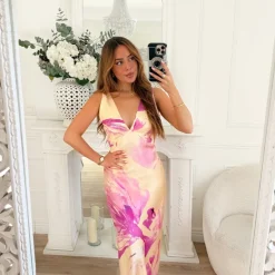 LONGUE ROBE JAUNE MOTIFS