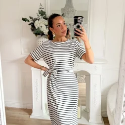 LONGUE ROBE MARINIÈRE À NOUER