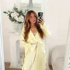 LONGUE ROBE SATIN AMPLE JAUNE PASTEL