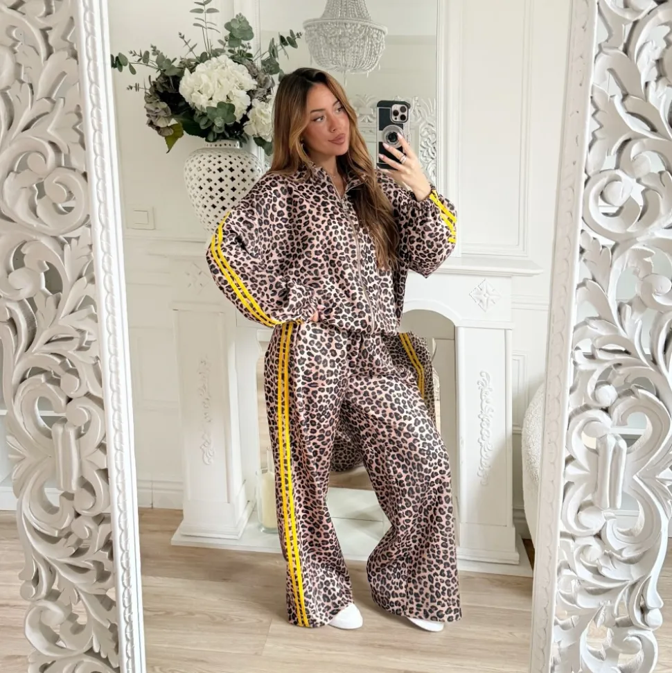 PANTALON JOGGING LÉOPARD BANDES JAUNES