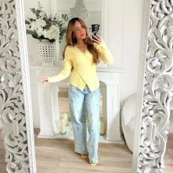 PULL CROISÉ JAUNE MÉLODIE