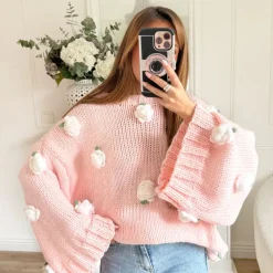PULL GROSSE MAILLE ROSE FLEURS EN RELIEFS