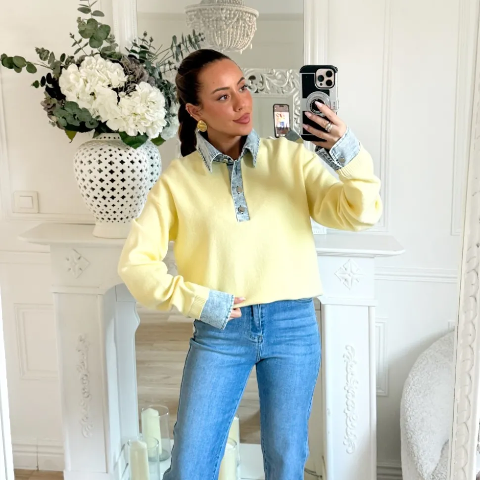 PULL JAUNE DETAILS EN JEAN