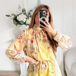 ROBE JAUNE FLEURIE