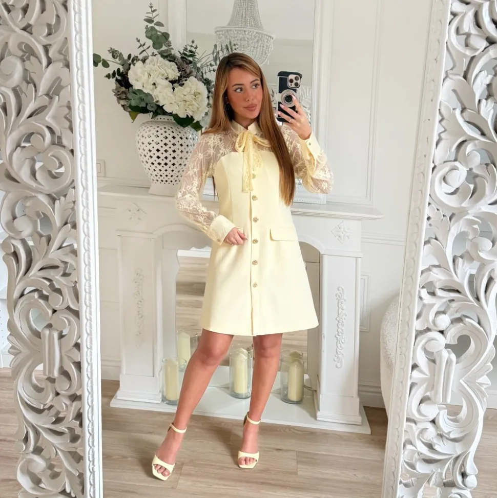 ROBE JAUNE PASTEL DENTELLE