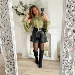 SHORT SIMILI BLACK AVEC CEINTURE LAURE