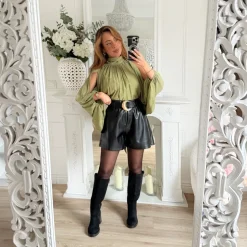 SHORT SIMILI BLACK AVEC CEINTURE LAURE