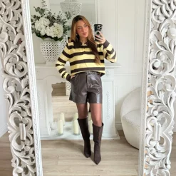 SHORT SIMILI CUIR CHOCO AVEC CEINTURE AMELINE