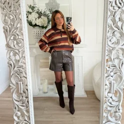 SHORT SIMILI CUIR CHOCO AVEC CEINTURE AMELINE