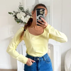 TOP LYCRA JAUNE PASTEL