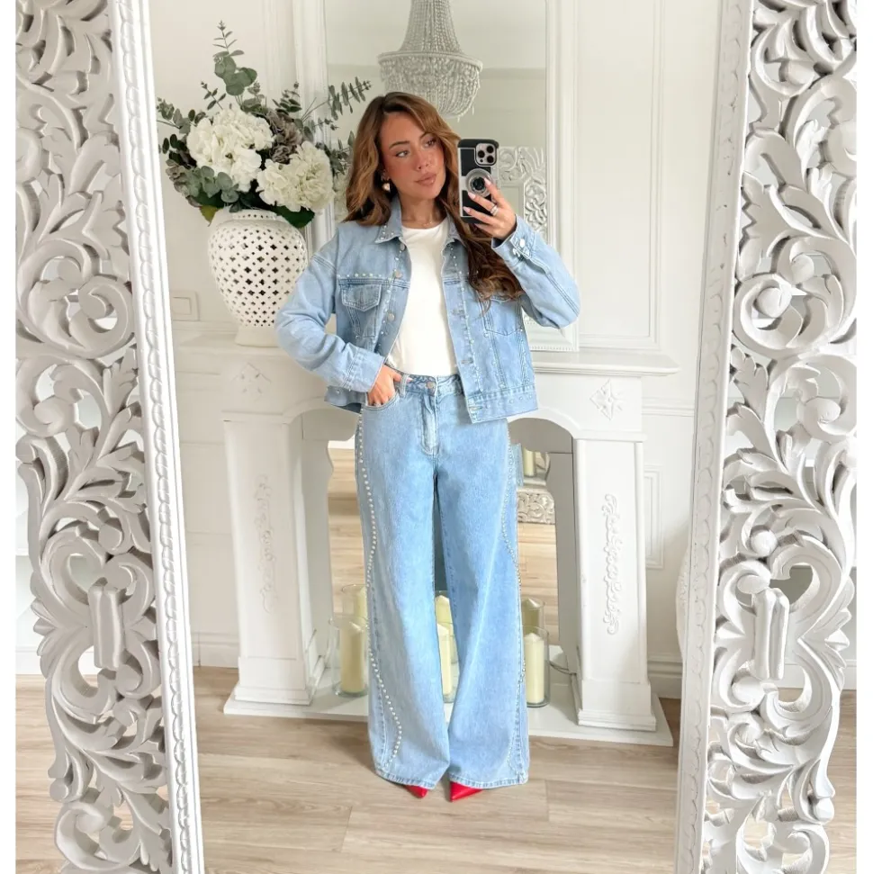 VESTE EN JEAN CLOUTÉE